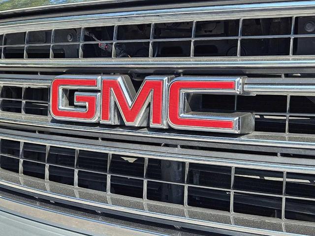 Photo of 2020 Quicksilver Metallic GMC Yukon