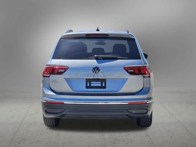 Photo of 2024 Pyrite Silver Metallic Volkswagen Tiguan
