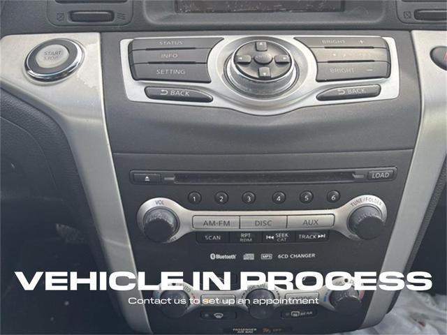 Photo of 2010 Super Black Clearcoat Nissan Murano