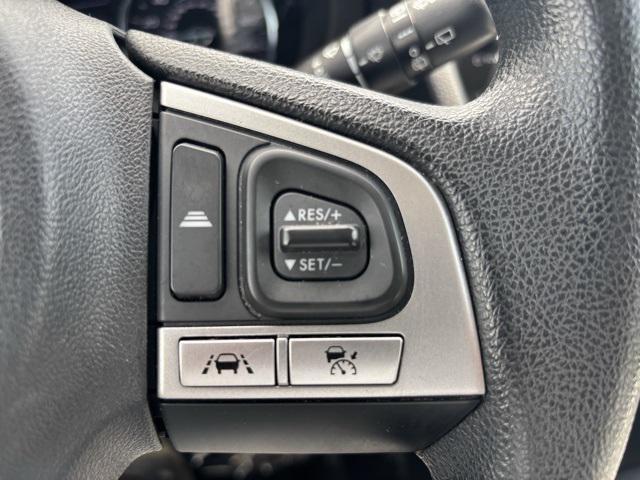 Photo of 2017 Ice Silver Metallic Subaru Forester