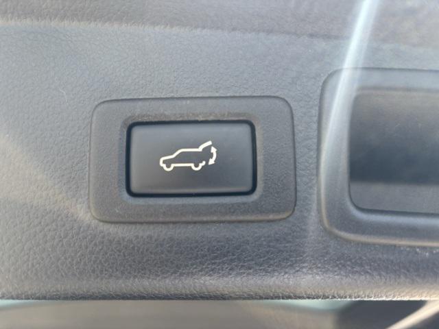 Photo of 2017 Ice Silver Metallic Subaru Forester