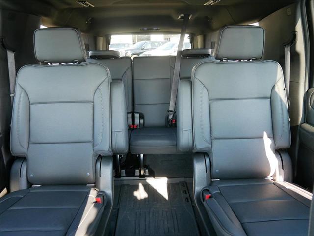 Photo of 2021 White Frost Tricoat GMC Yukon XL