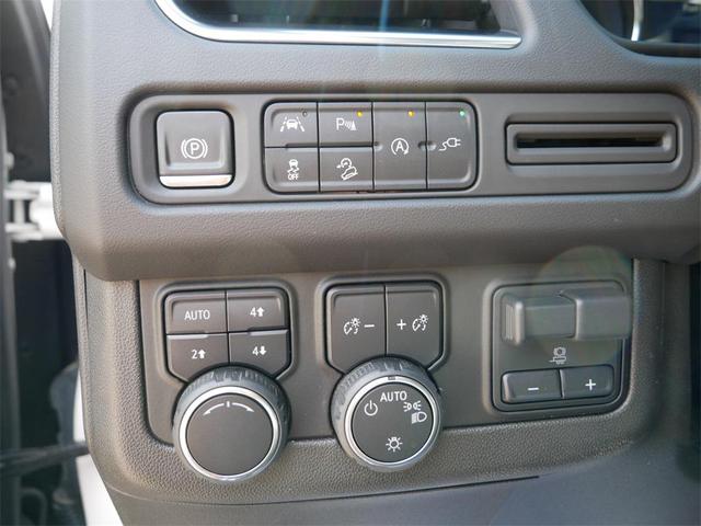 Photo of 2021 Iridescent Pearl Tricoat Chevrolet Tahoe