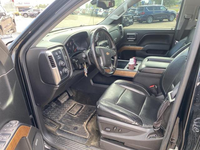 Photo of 2015 Black Chevrolet Silverado 1500