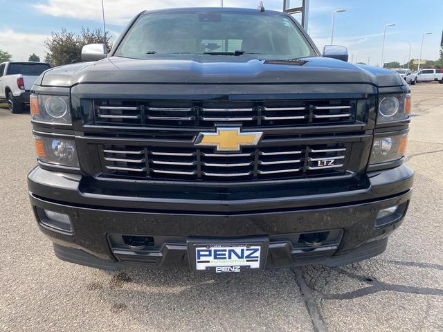 Photo of 2015 Black Chevrolet Silverado 1500