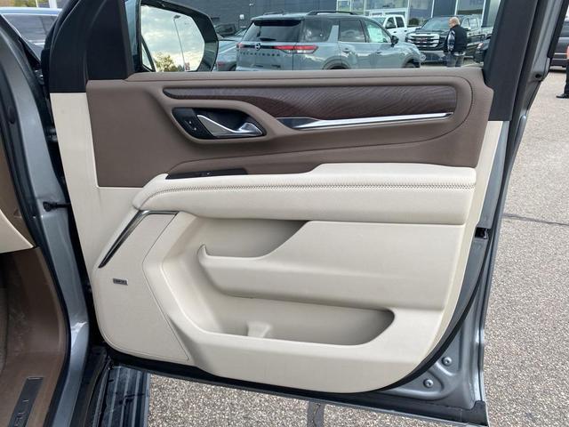 Photo of 2023 Sterling Metallic GMC Yukon XL