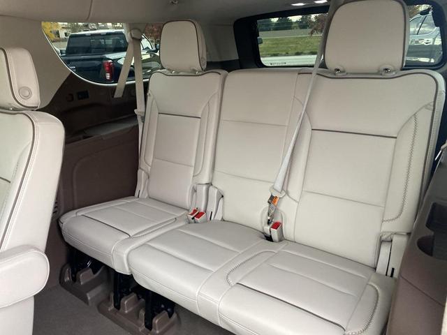 Photo of 2023 Sterling Metallic GMC Yukon XL