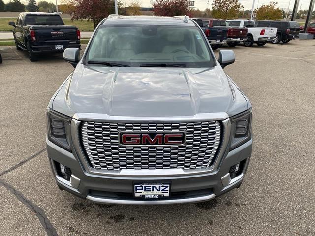 Photo of 2023 Sterling Metallic GMC Yukon XL