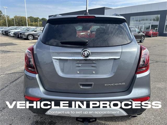 Photo of 2020 Satin Steel Metallic Buick Encore