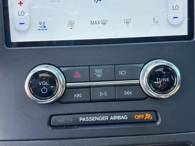 Photo of 2024 Agate Black Metallic Ford Edge