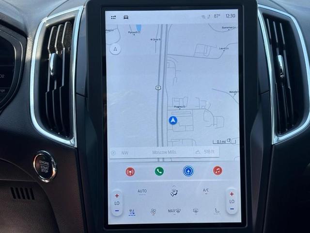 Photo of 2024 Agate Black Metallic Ford Edge