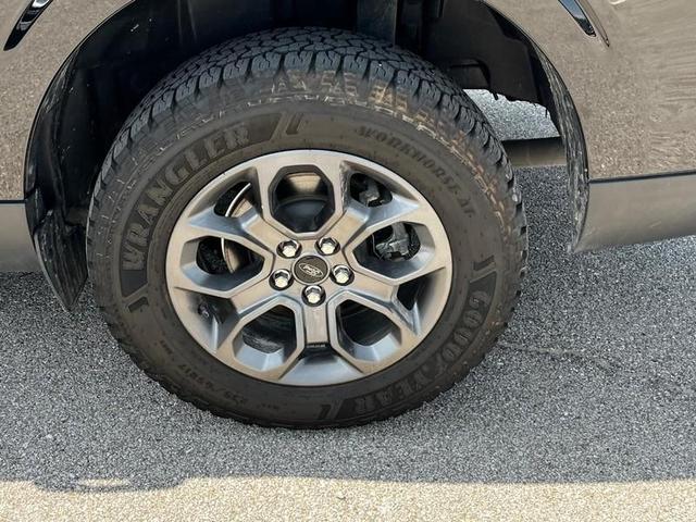 Photo of 2023 Shadow Black Ford Maverick