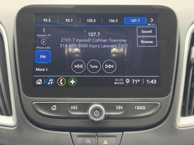 Photo of 2024 Summit White / White Chevrolet Malibu