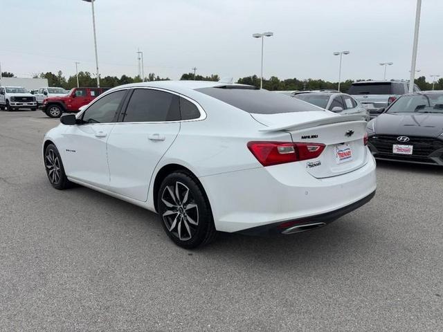 Photo of 2024 Summit White / White Chevrolet Malibu