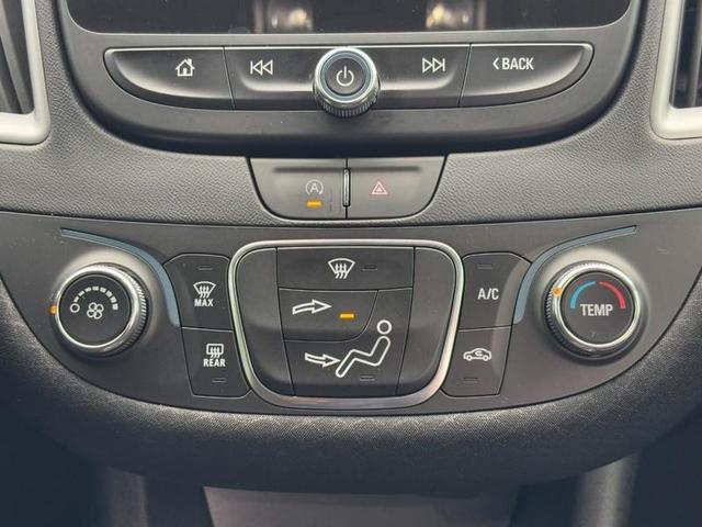 Photo of 2024 Summit White / White Chevrolet Malibu