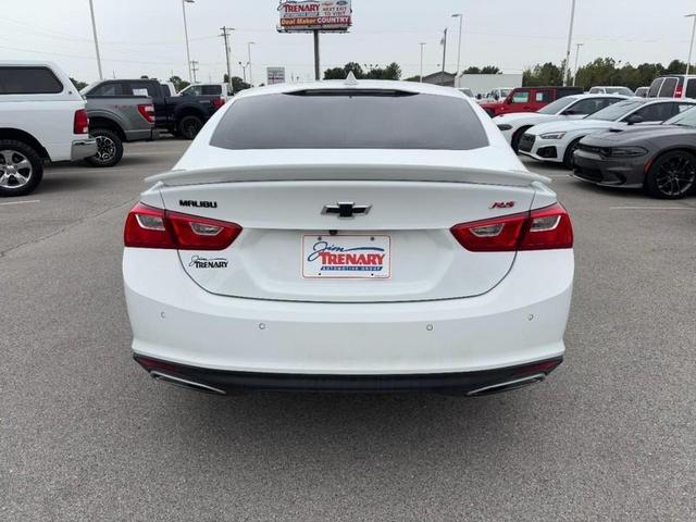 Photo of 2024 Summit White / White Chevrolet Malibu