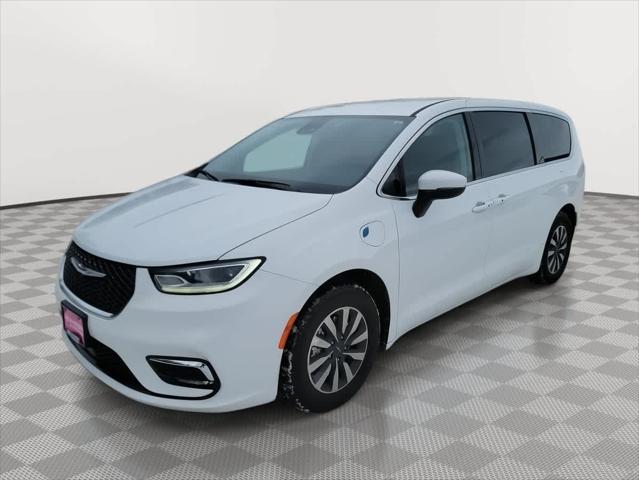 2023 Chrysler Pacifica Hybrid