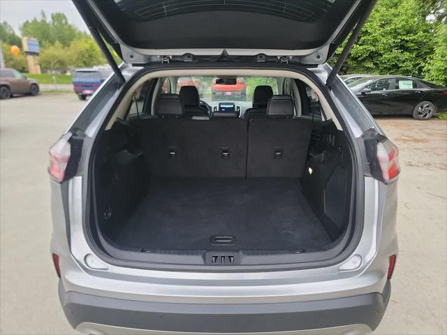 Photo of 2024 Iconic Silver Metallic Ford Edge