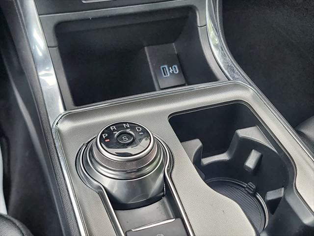 Photo of 2024 Iconic Silver Metallic Ford Edge
