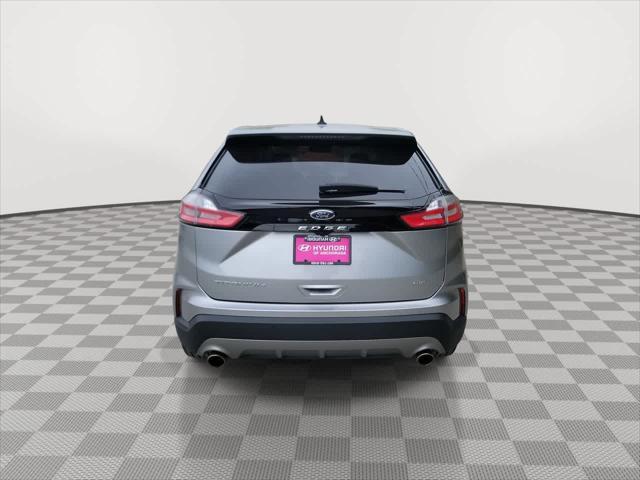 Photo of 2024 Iconic Silver Metallic Ford Edge