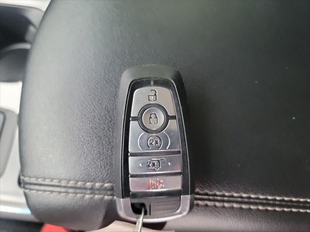 Photo of 2024 Iconic Silver Metallic Ford Edge