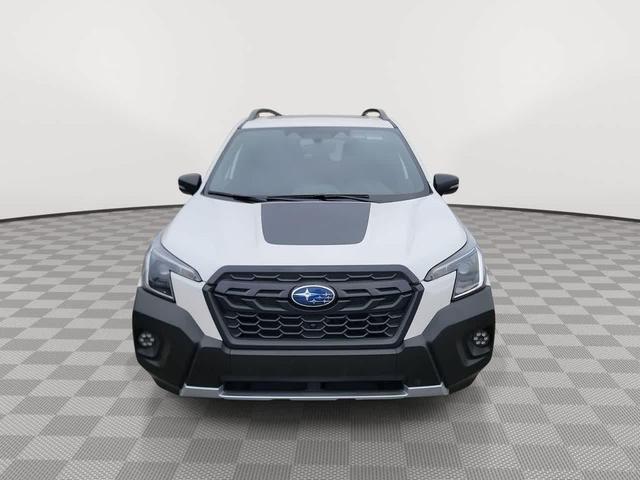 Photo of 2024 Crystal White Pearl Subaru Forester