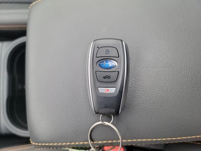 Photo of 2024 Crystal White Pearl Subaru Forester