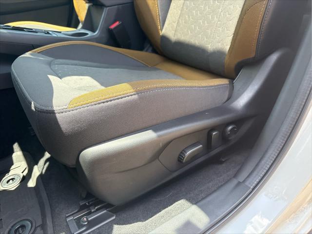 Photo of 2025 Crystal White Pearl Subaru Crosstrek