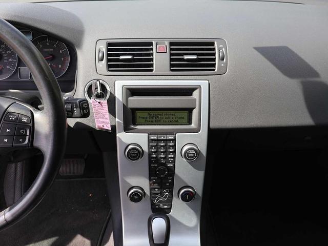 Photo of 2011 Silver Metallic Volvo C30