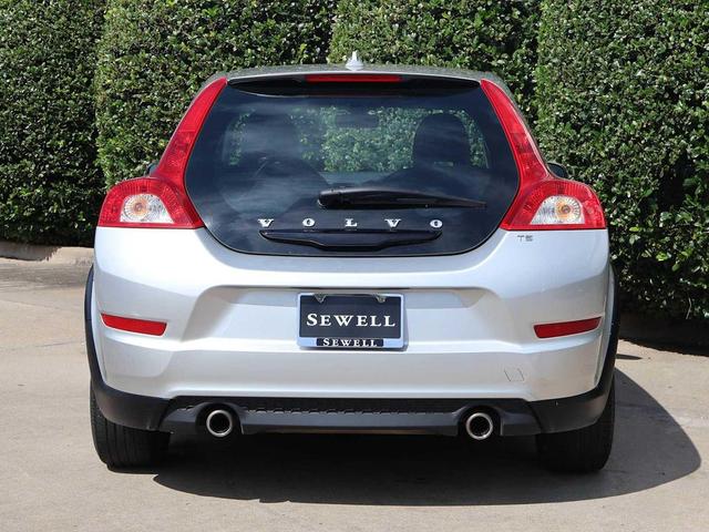 Photo of 2011 Silver Metallic Volvo C30