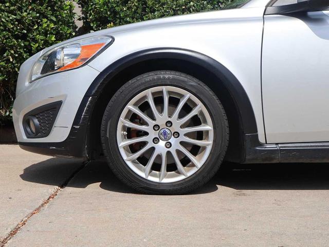 Photo of 2011 Silver Metallic Volvo C30