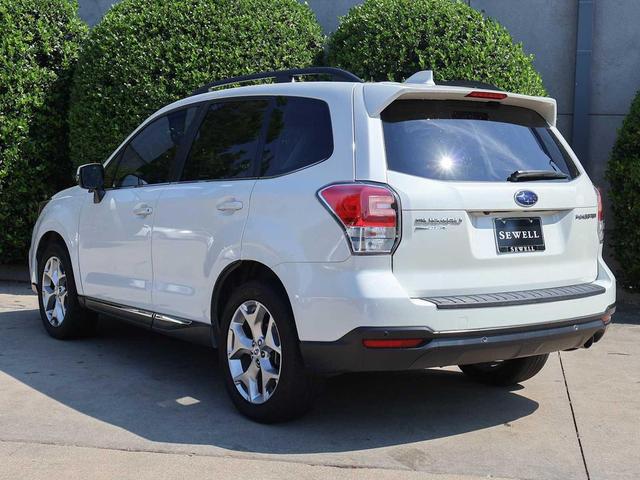Photo of 2018 Crystal White Pearl Subaru Forester