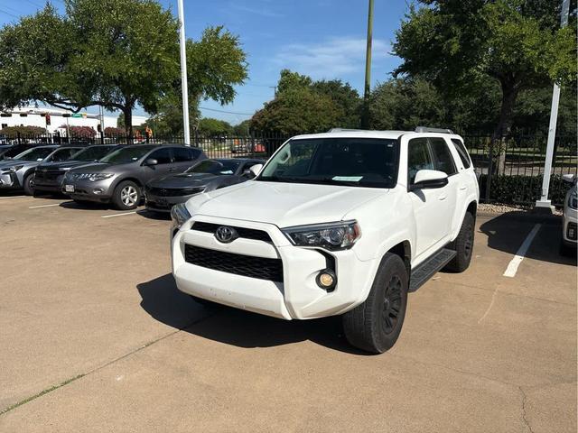 Photo of 2017 Super White Toyota 4Runner