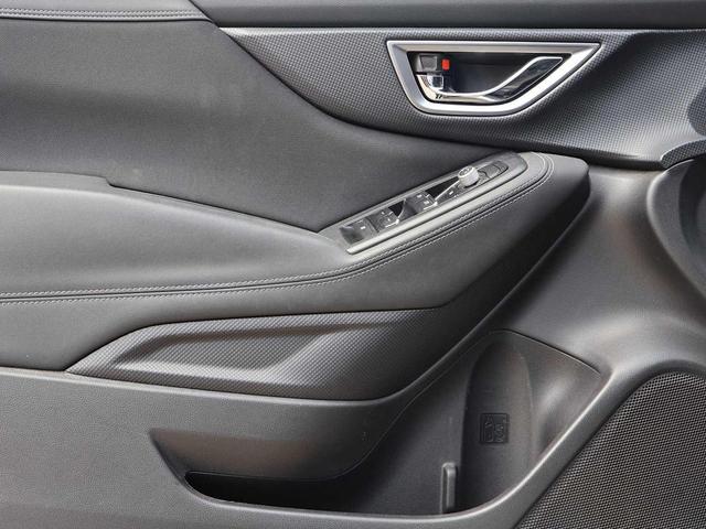 Photo of 2020 Ice Silver Metallic Subaru Forester
