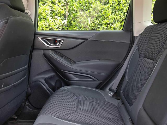 Photo of 2020 Ice Silver Metallic Subaru Forester