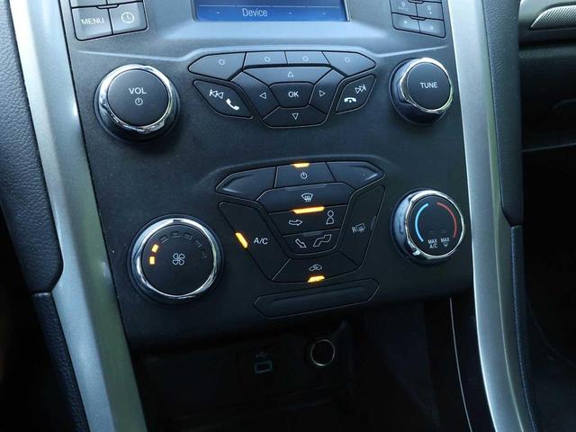 Photo of 2019 Blue Metallic Ford Fusion