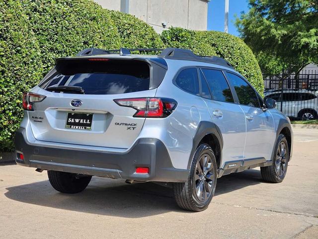 Photo of 2023 Ice Silver Metallic Subaru Outback
