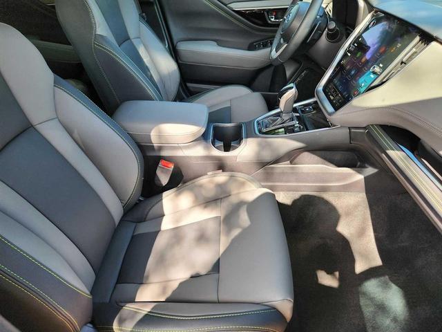 Photo of 2023 Ice Silver Metallic Subaru Outback