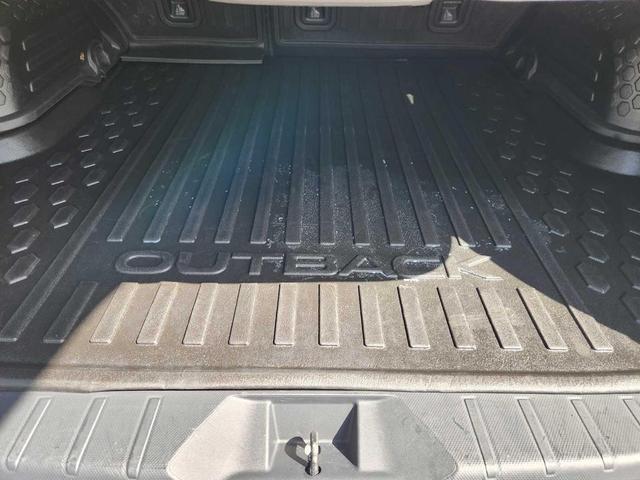 Photo of 2023 Ice Silver Metallic Subaru Outback