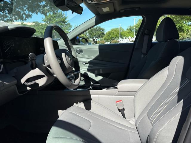 Photo of 2024 Intense Blue Hyundai ELANTRA