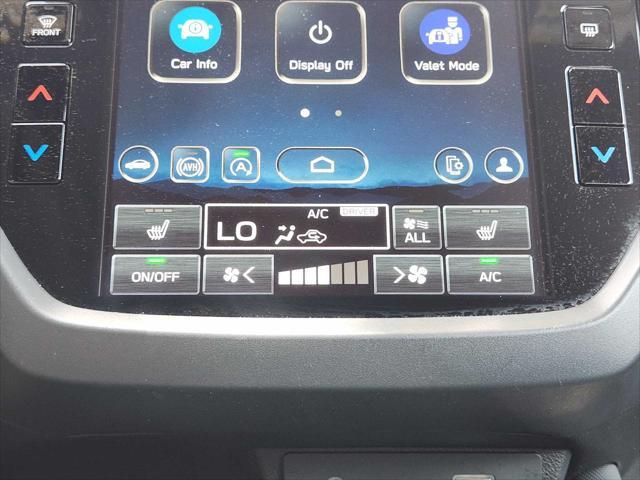 Photo of 2025 Crystal White Pearl Subaru Forester