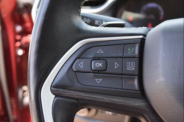 Photo of 2021 Velvet Red Pearlcoat Jeep Grand Cherokee L