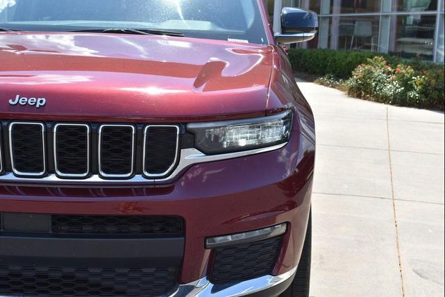 Photo of 2021 Velvet Red Pearlcoat Jeep Grand Cherokee L