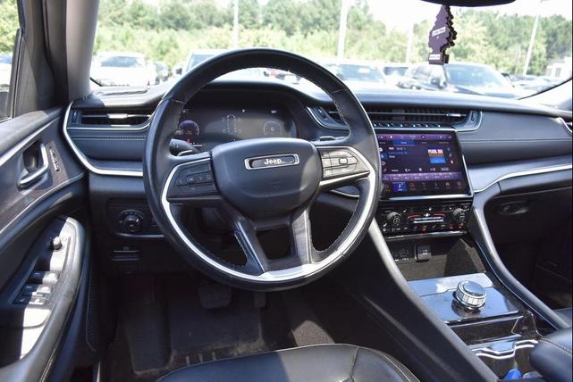 Photo of 2021 Velvet Red Pearlcoat Jeep Grand Cherokee L