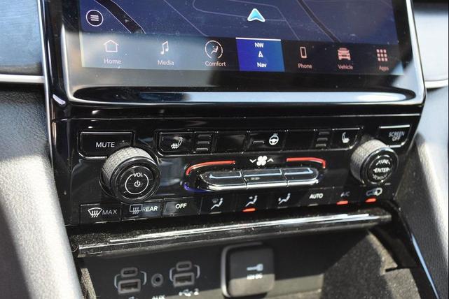 Photo of 2021 Velvet Red Pearlcoat Jeep Grand Cherokee L