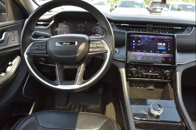 Photo of 2021 Velvet Red Pearlcoat Jeep Grand Cherokee L