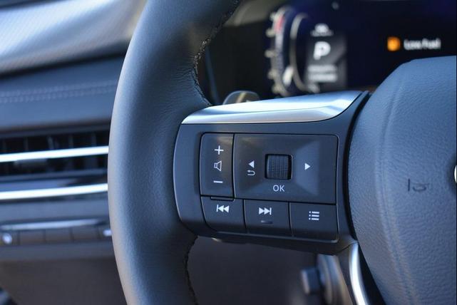 Photo of 2025 Majestic White INFINITI QX60