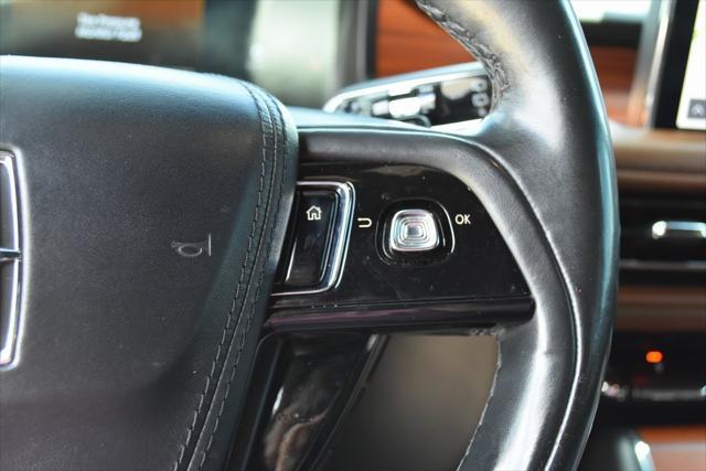 Photo of 2020 Black Metallic Lincoln Aviator