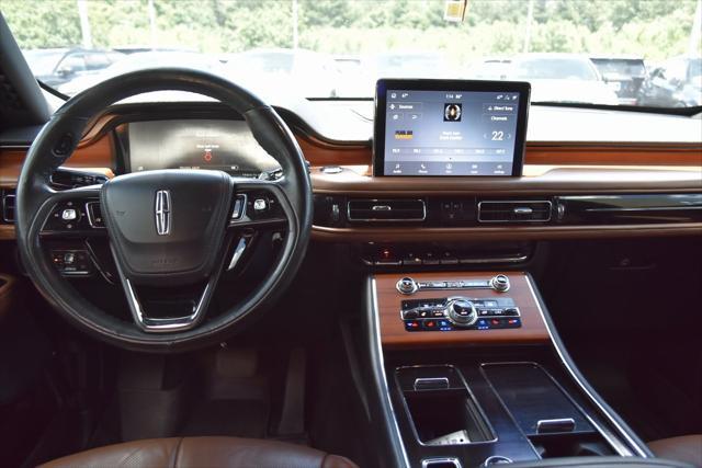 Photo of 2020 Black Metallic Lincoln Aviator