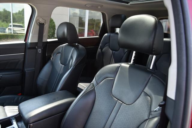 Photo of 2022 Passion Red Tintcoat Kia Sorento
